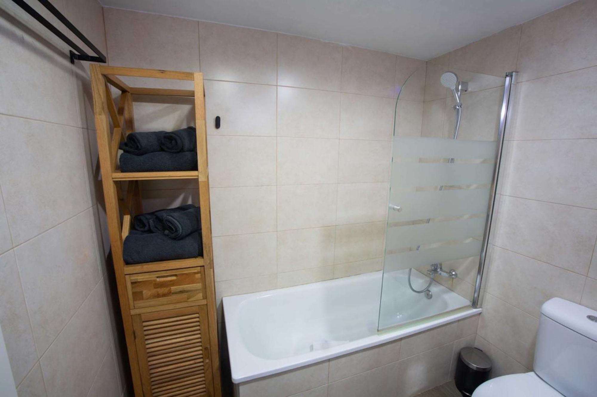 Holidays2Malaga Lagunillas 3 Bedrooms Downtown Local Area 500Mb Free Wifi Exterior photo