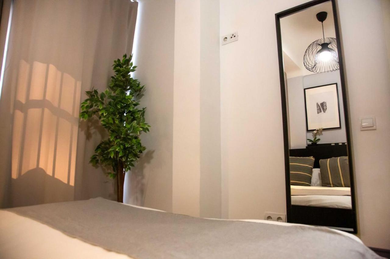 Holidays2Malaga Lagunillas 3 Bedrooms Downtown Local Area 500Mb Free Wifi Exterior photo